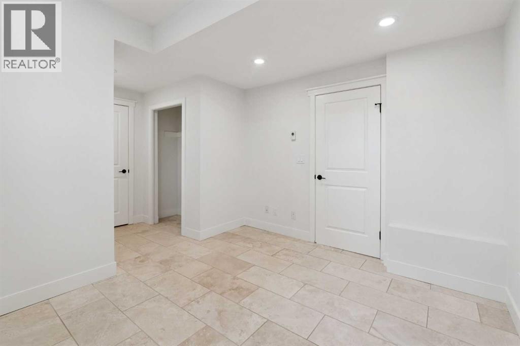 1 Discovery Ridge Link SW, Calgary, Alberta  T3H 4Y1 - Photo 38 - A2291643