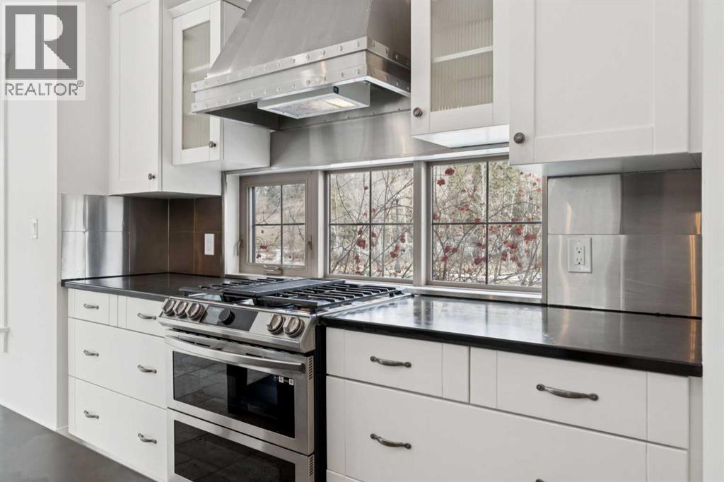 1 Discovery Ridge Link SW, Calgary, Alberta  T3H 4Y1 - Photo 11 - A2291643