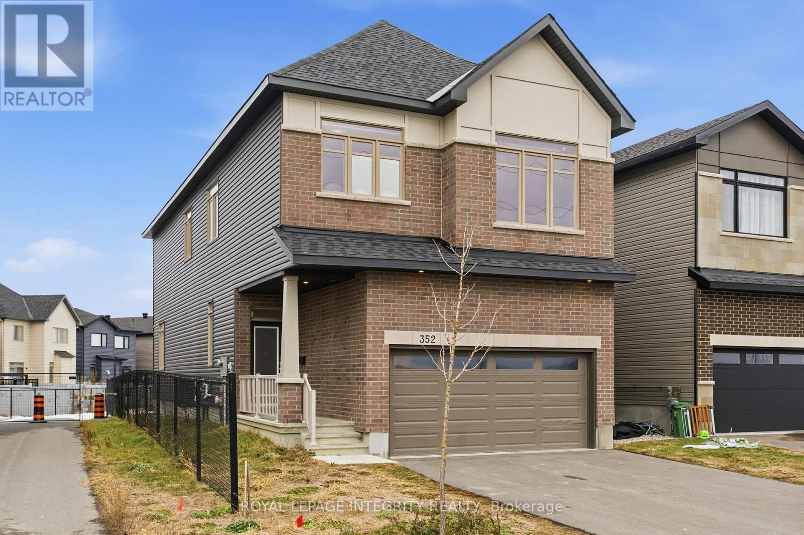352 MONTICELLO AVENUE, Ottawa, Ontario