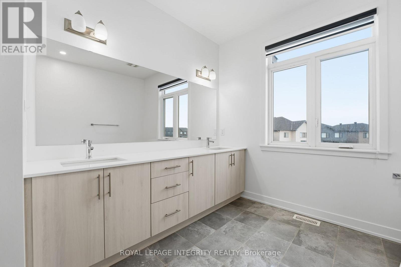 352 Monticello Avenue, Ottawa, Ontario  K2S 2S5 - Photo 17 - X12967600