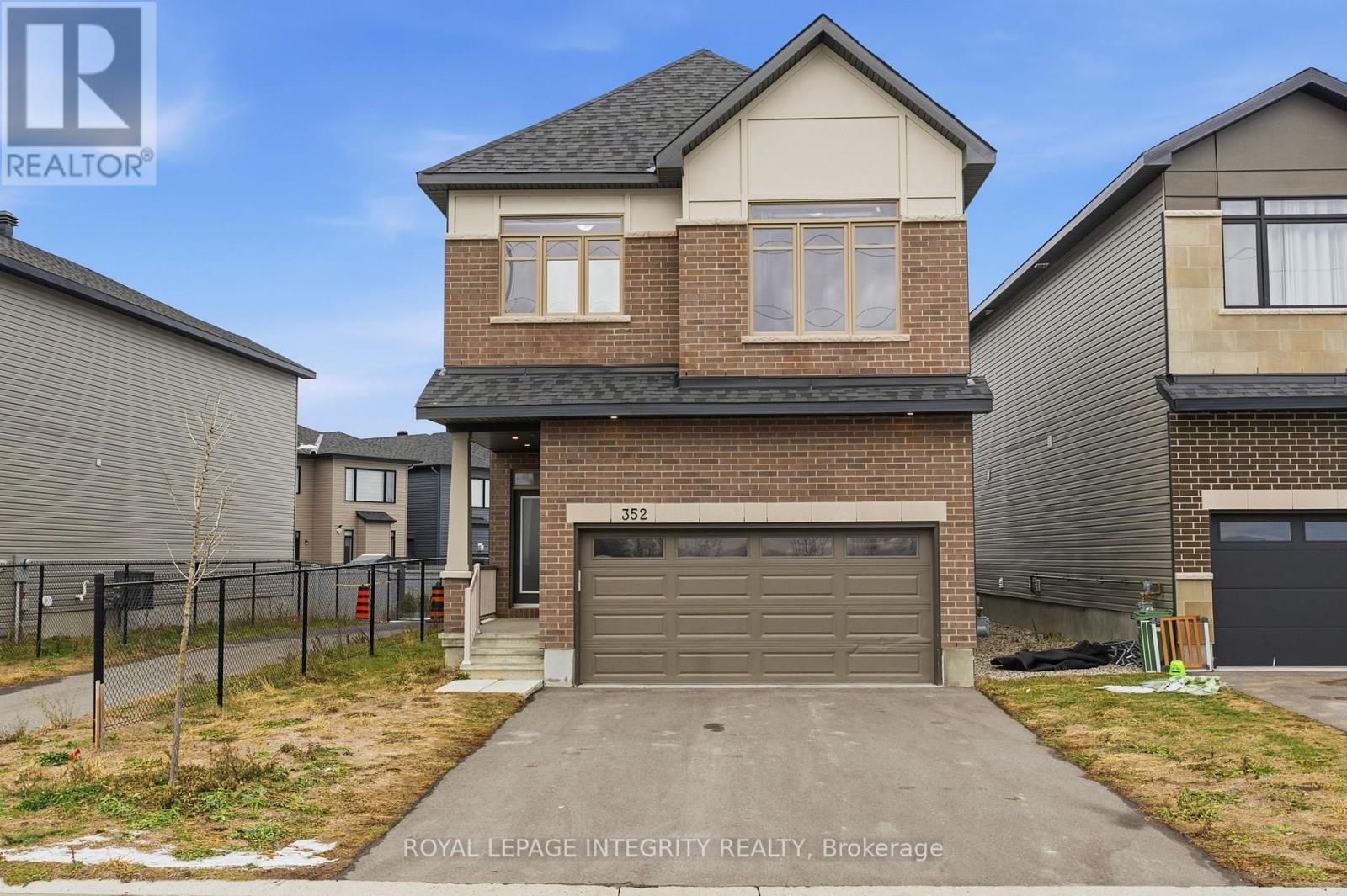 352 Monticello Avenue, Ottawa, Ontario  K2S 2S5 - Photo 2 - X12967600