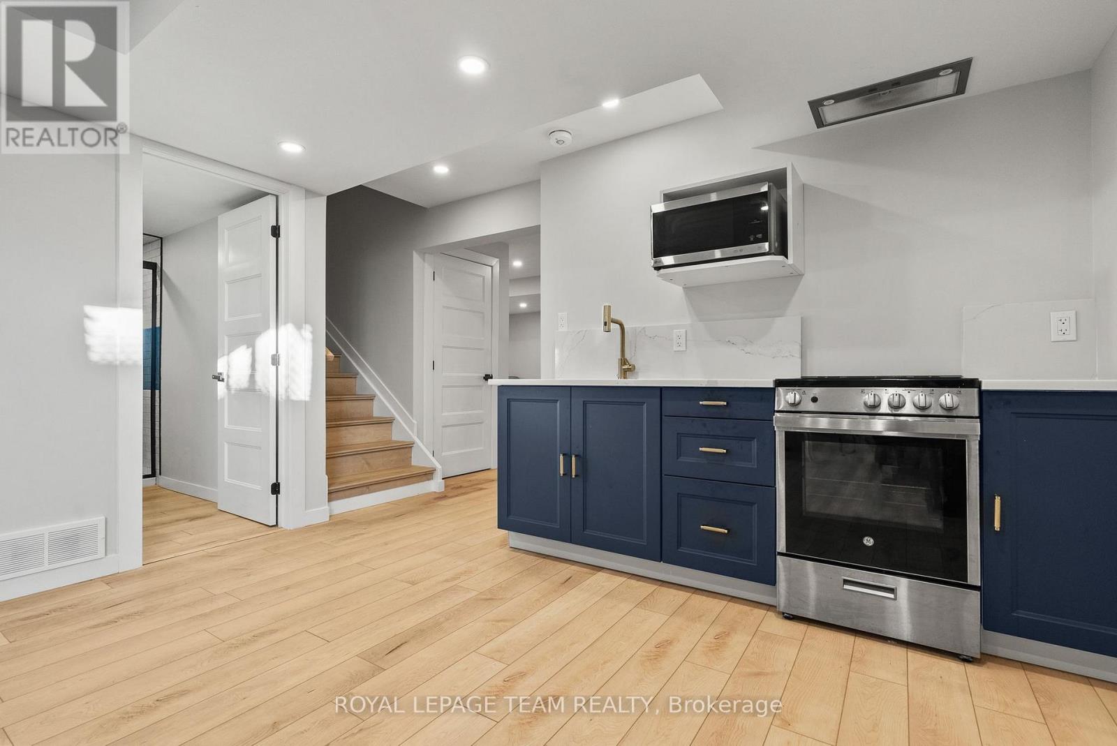 846 Sendero Way, Ottawa, Ontario  K2S 2W9 - Photo 38 - X12967776