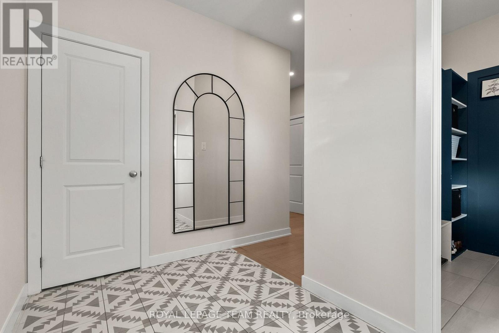 846 Sendero Way, Ottawa, Ontario  K2S 2W9 - Photo 4 - X12967776