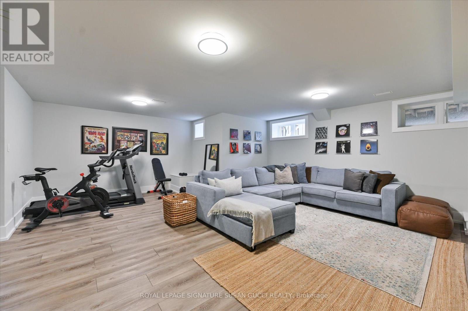 20 Warvet Crescent, Toronto, Ontario  M4B 1P3 - Photo 37 - E12967708