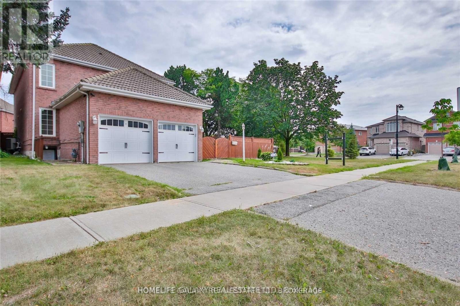 101 Tideswell Boulevard, Toronto, Ontario  M1B 4Y3 - Photo 2 - E12967720