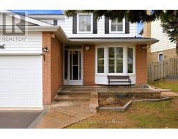 140 PLACENTIA BOULEVARD, Toronto, Ontario