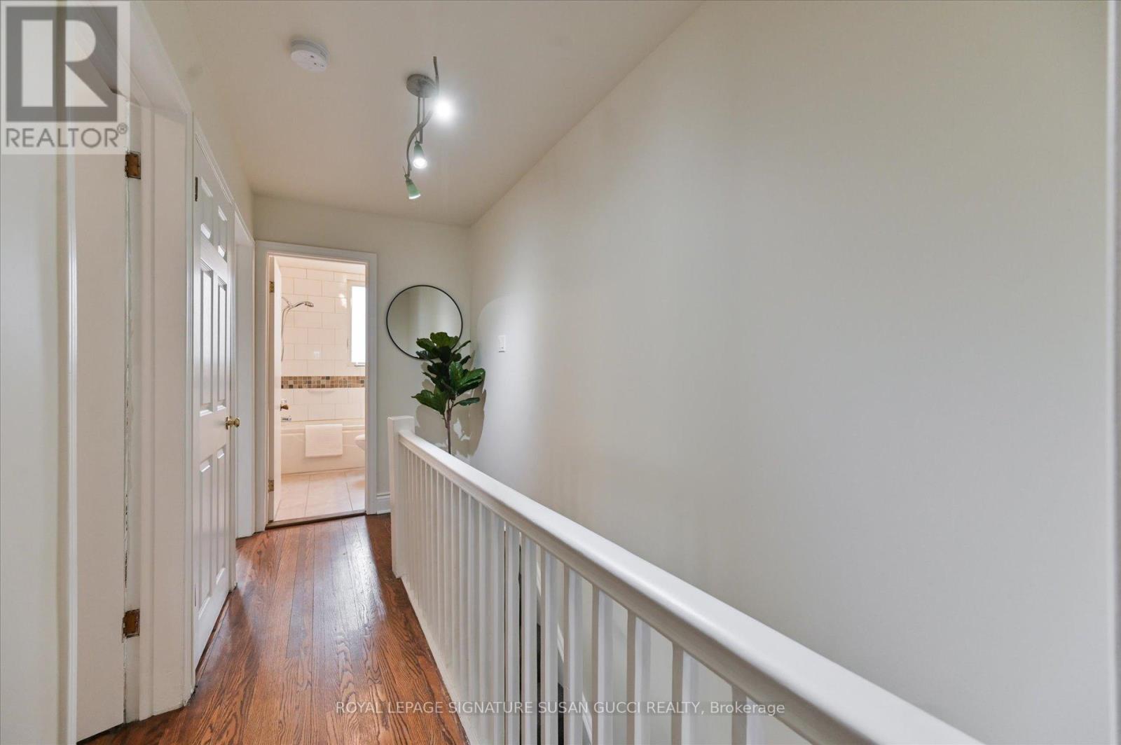 104 Dewhurst Boulevard, Toronto, Ontario  M4J 3J3 - Photo 19 - E12967794