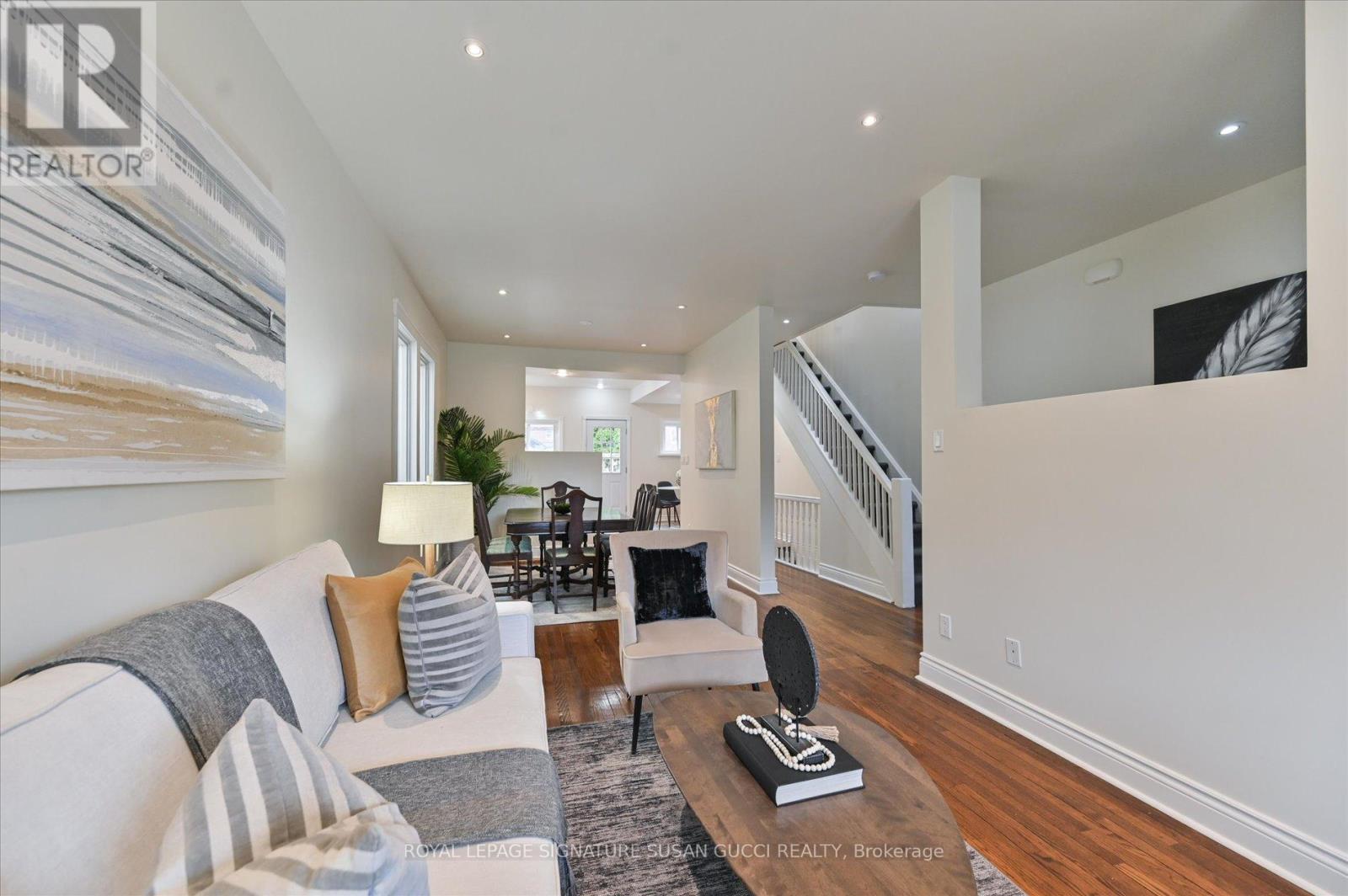 104 Dewhurst Boulevard, Toronto, Ontario  M4J 3J3 - Photo 8 - E12967794