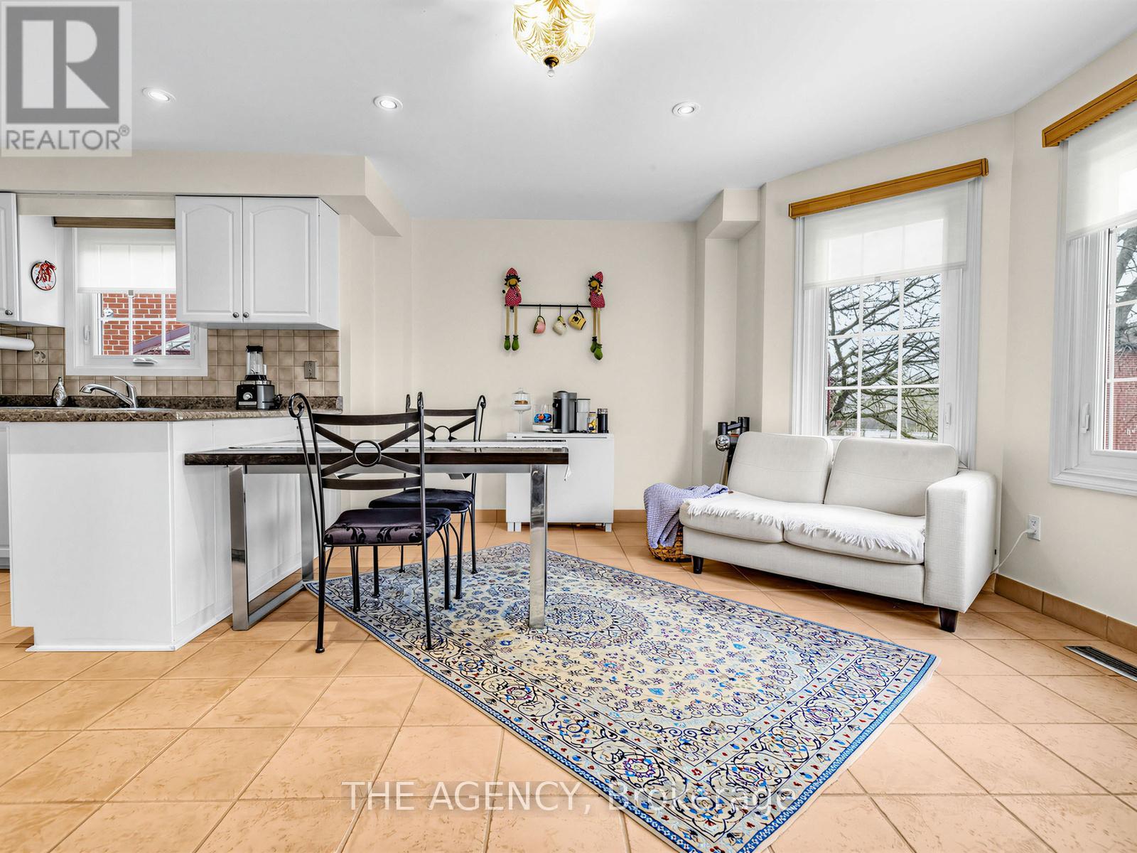 146 Crosby Avenue, Richmond Hill, Ontario  L4C 9N5 - Photo 18 - N12967602