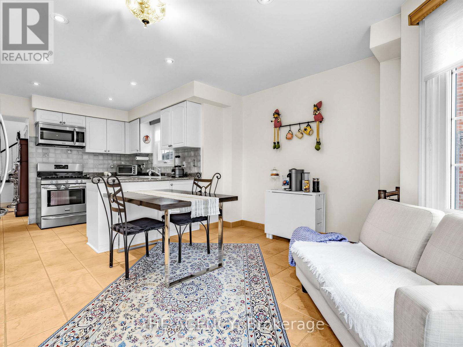 146 Crosby Avenue, Richmond Hill, Ontario  L4C 9N5 - Photo 19 - N12967602