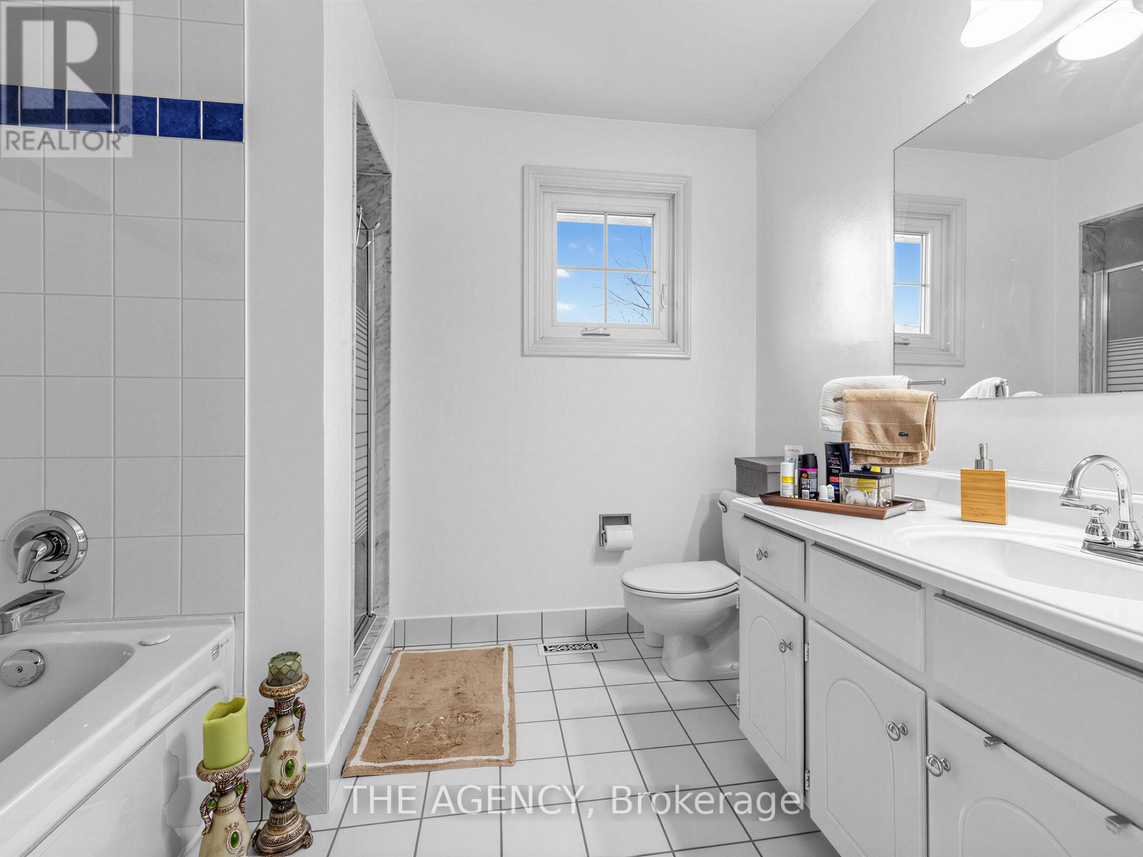 146 Crosby Avenue, Richmond Hill, Ontario  L4C 9N5 - Photo 36 - N12967602