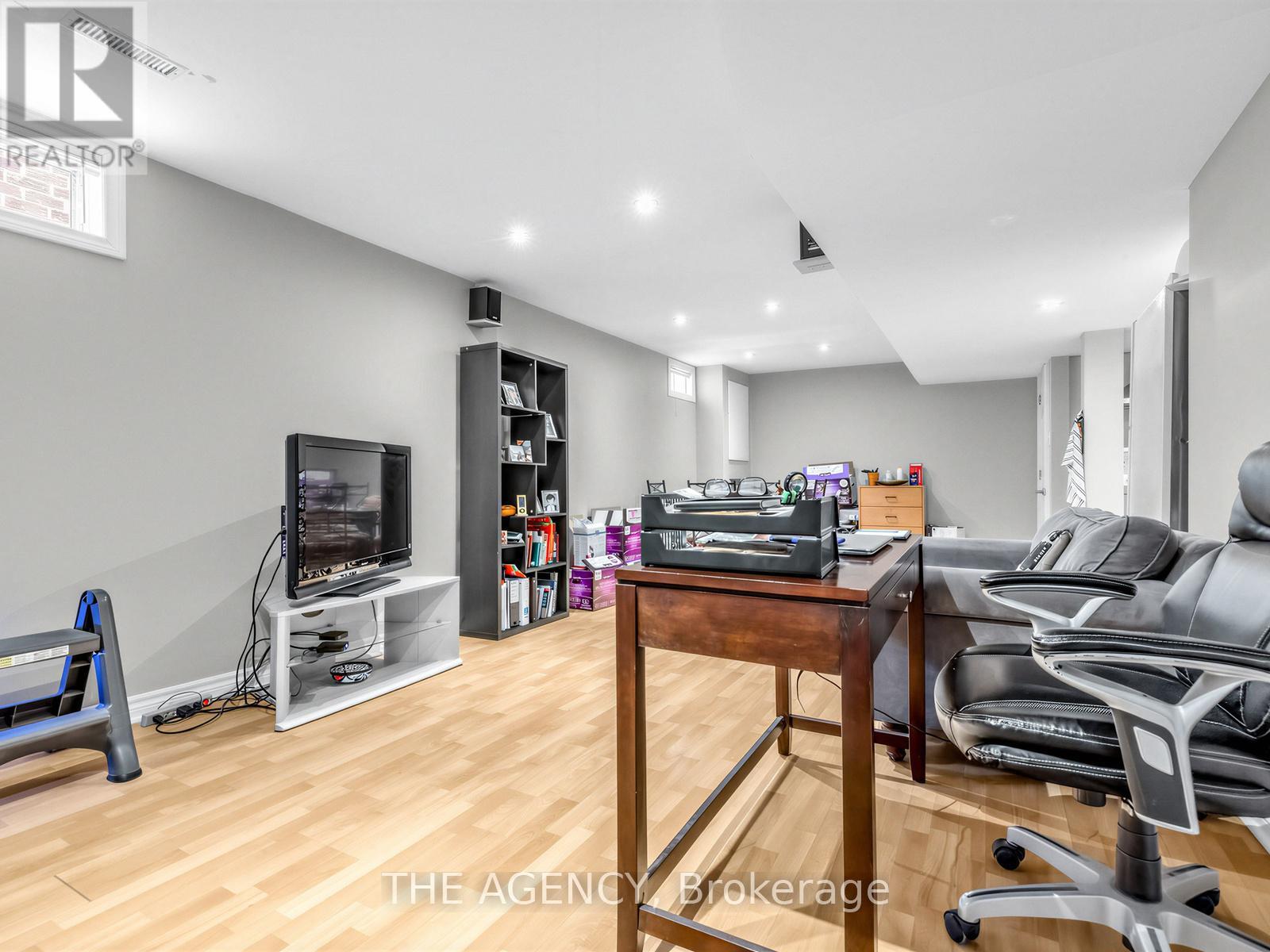 146 Crosby Avenue, Richmond Hill, Ontario  L4C 9N5 - Photo 47 - N12967602