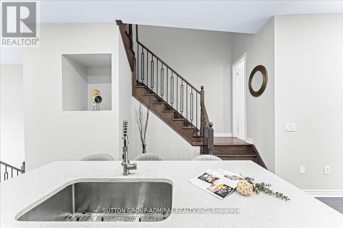 131 Lebovic Campus Drive, Vaughan, Ontario  L6A 4J4 - Photo 13 - N12967620