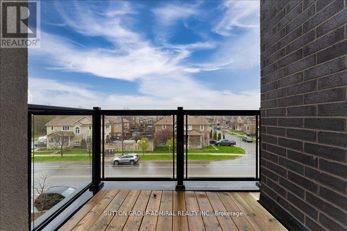 131 Lebovic Campus Drive, Vaughan, Ontario  L6A 4J4 - Photo 37 - N12967620