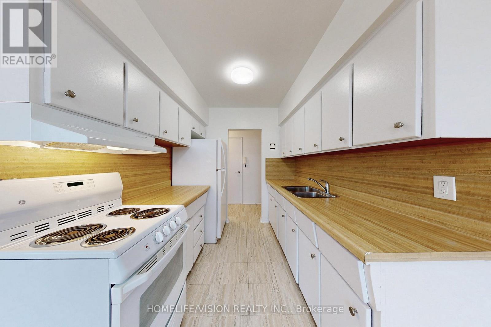 4 - 9901 Yonge Street, Richmond Hill, Ontario  L4C 1V1 - Photo 15 - N12967678