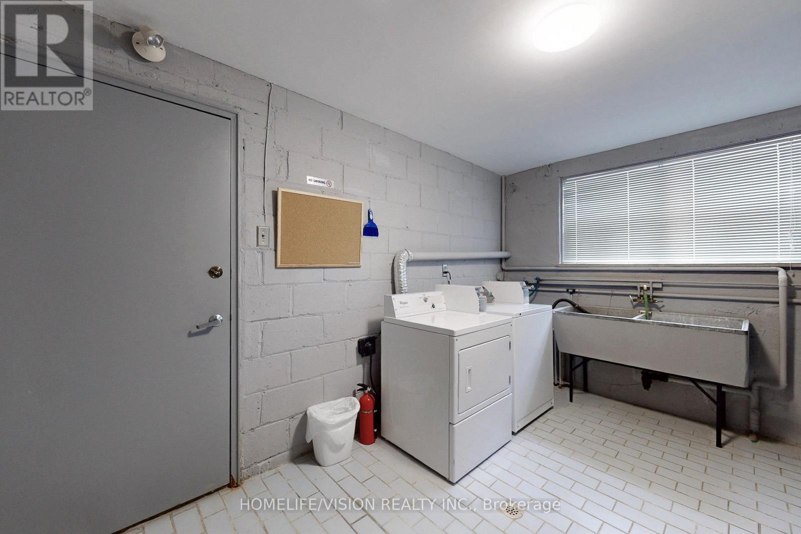 4 - 9901 Yonge Street, Richmond Hill, Ontario  L4C 1V1 - Photo 31 - N12967678