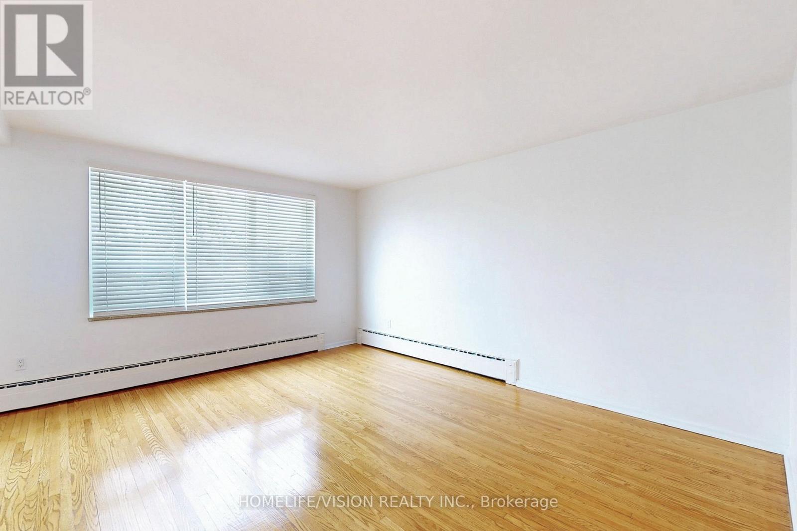 4 - 9901 Yonge Street, Richmond Hill, Ontario  L4C 1V1 - Photo 8 - N12967678