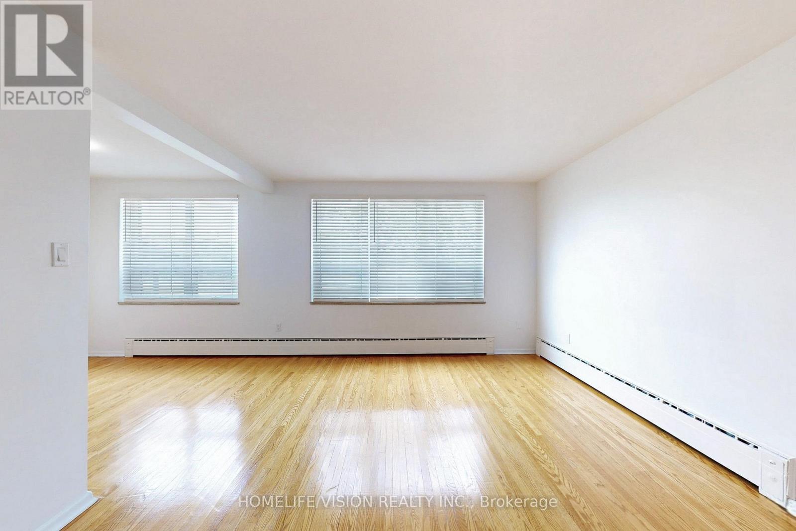 4 - 9901 Yonge Street, Richmond Hill, Ontario  L4C 1V1 - Photo 9 - N12967678