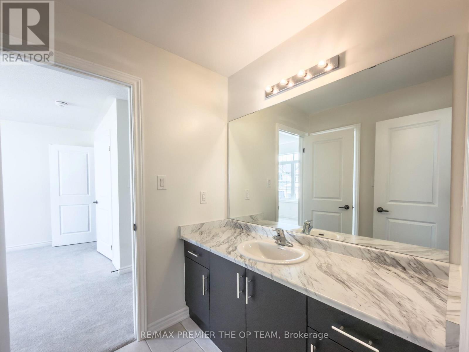 67 Lawrence D. Pridham Avenue, New Tecumseth, Ontario  L9R 0X4 - Photo 16 - N12967700