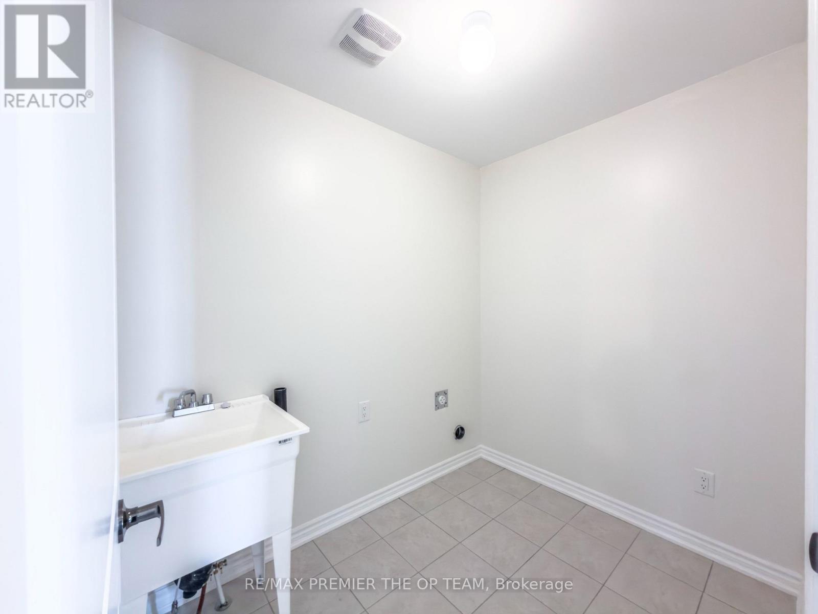 67 Lawrence D. Pridham Avenue, New Tecumseth, Ontario  L9R 0X4 - Photo 21 - N12967700