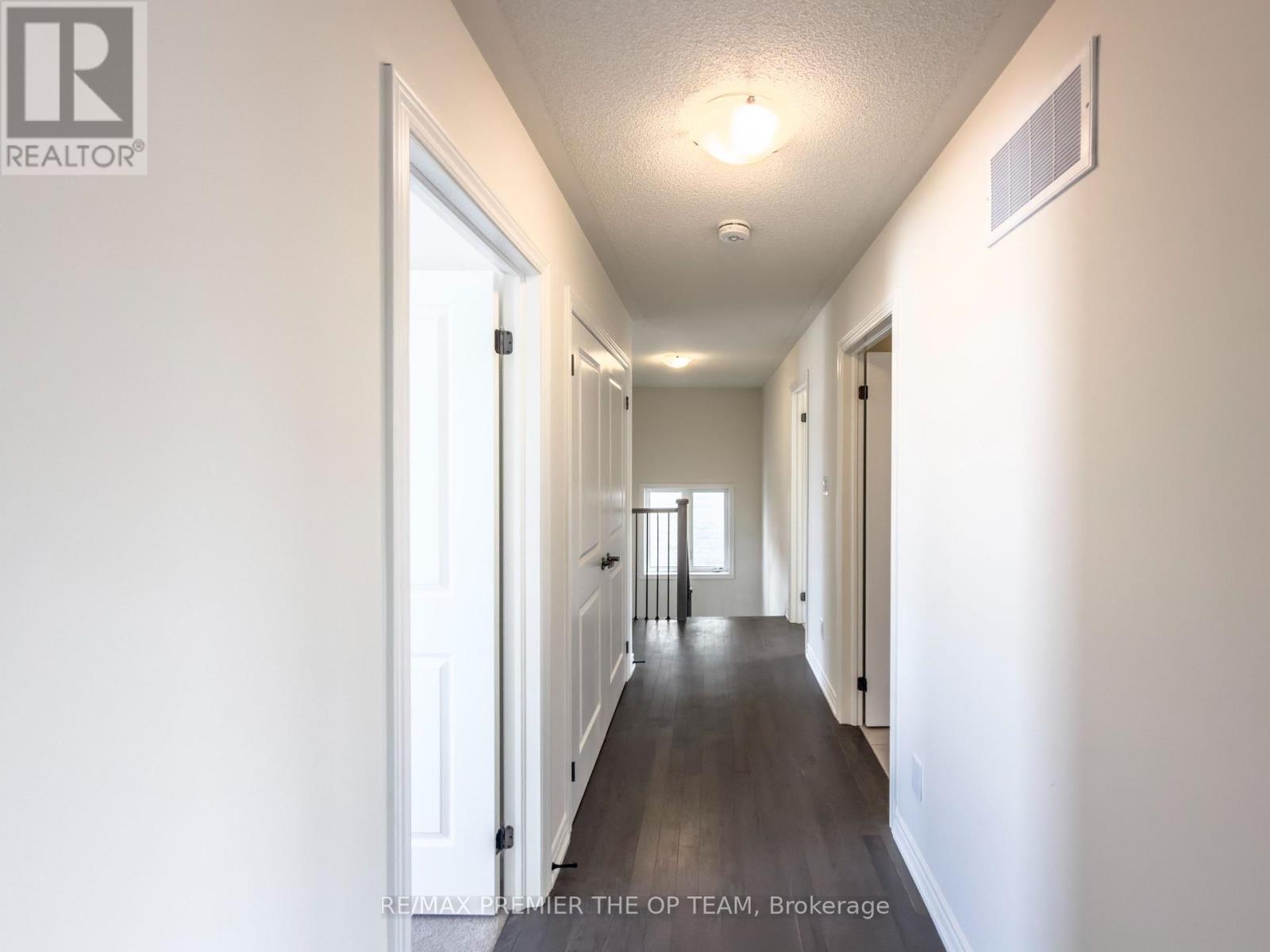 67 Lawrence D. Pridham Avenue, New Tecumseth, Ontario  L9R 0X4 - Photo 9 - N12967700