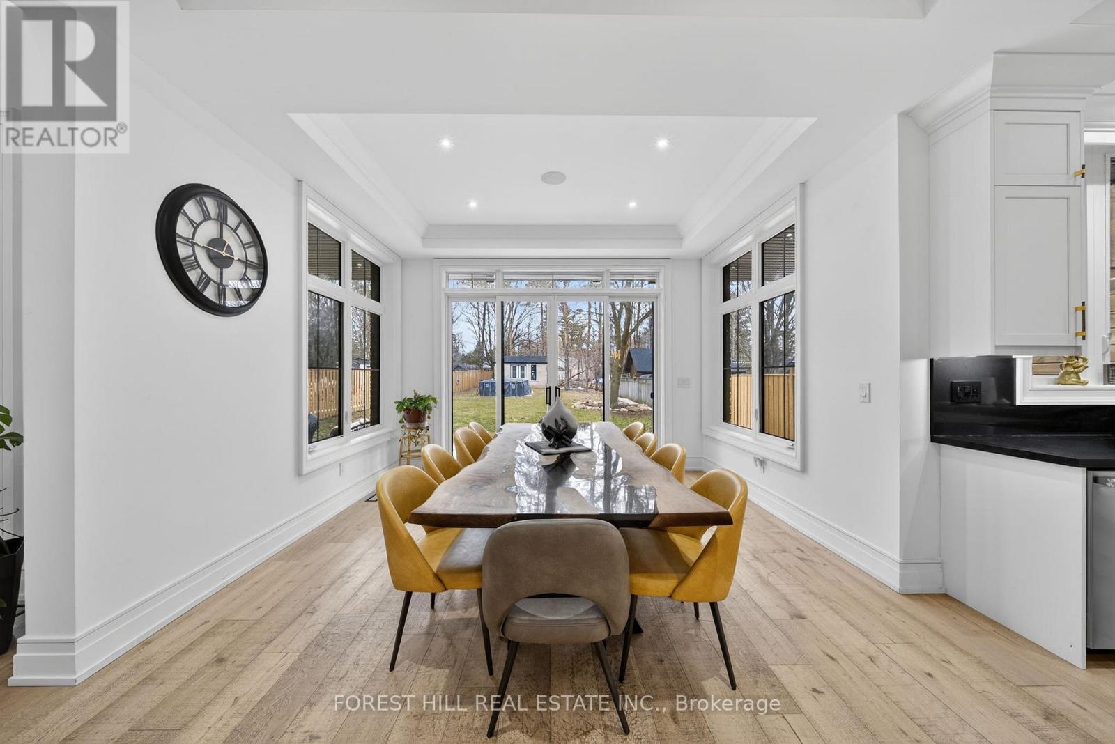 2019 Lilac Drive, Innisfil, Ontario  L9S 1Y9 - Photo 11 - N12967702