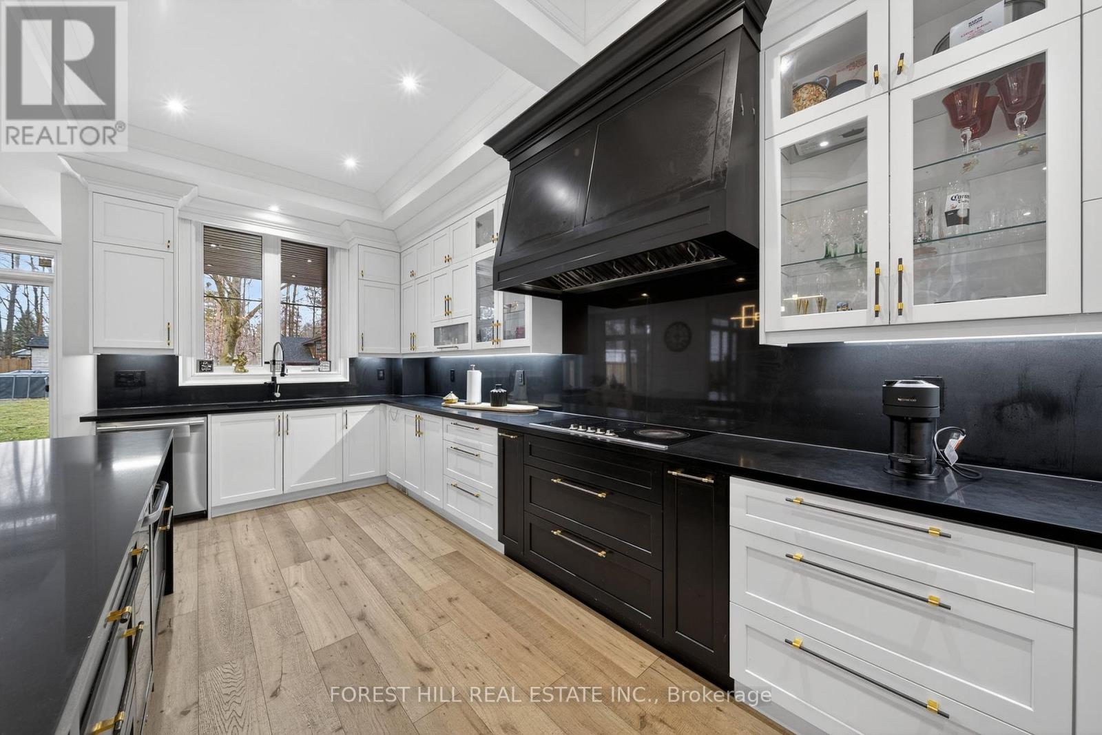 2019 Lilac Drive, Innisfil, Ontario  L9S 1Y9 - Photo 15 - N12967702