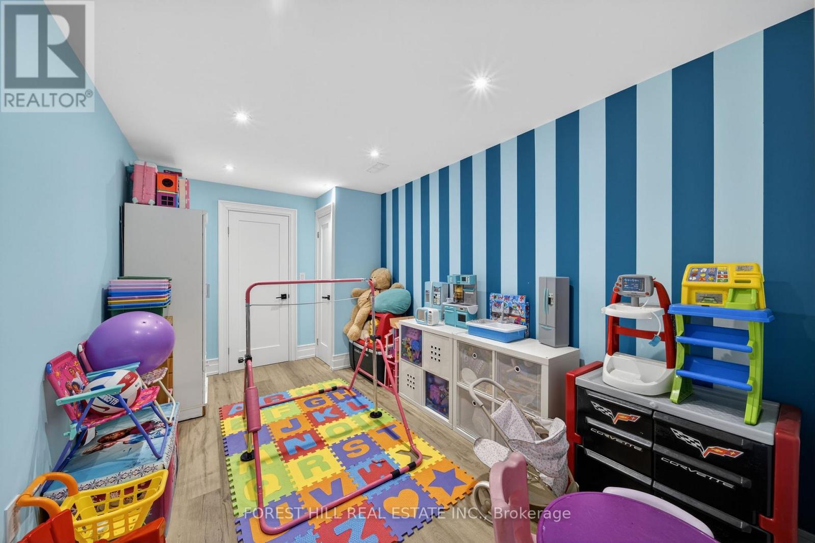 2019 Lilac Drive, Innisfil, Ontario  L9S 1Y9 - Photo 39 - N12967702