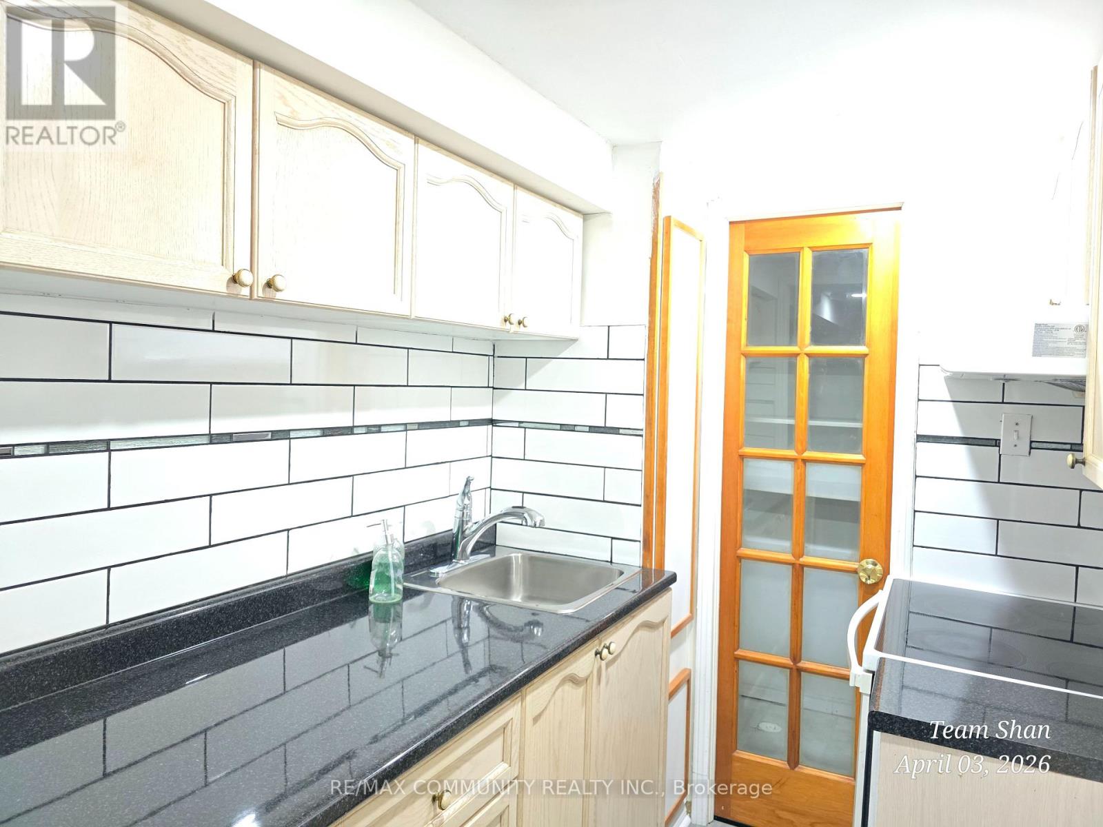 191 Stather Crescent, Markham, Ontario  L3S 2X7 - Photo 8 - N12967706