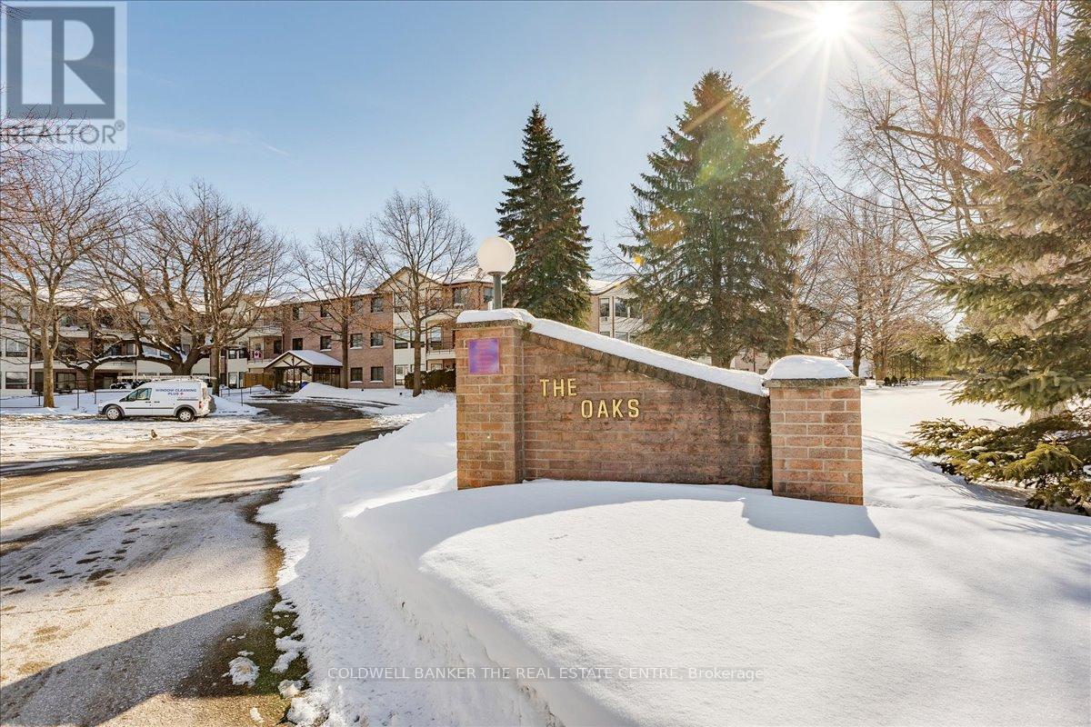 105 - 111 Grew Boulevard, Georgina, Ontario L0E 1L0 - Photo 2 - N12967716