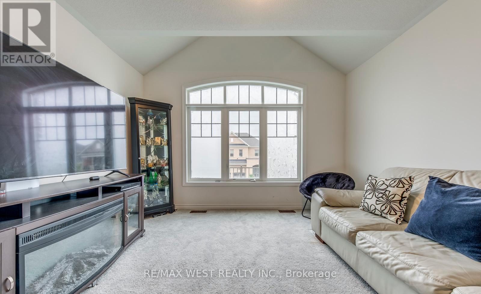 286 Danny Wheeler Boulevard, Georgina, Ontario  L4P 0J9 - Photo 31 - N12967762