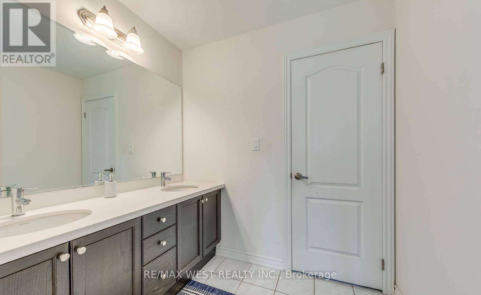 286 Danny Wheeler Boulevard, Georgina, Ontario  L4P 0J9 - Photo 49 - N12967762