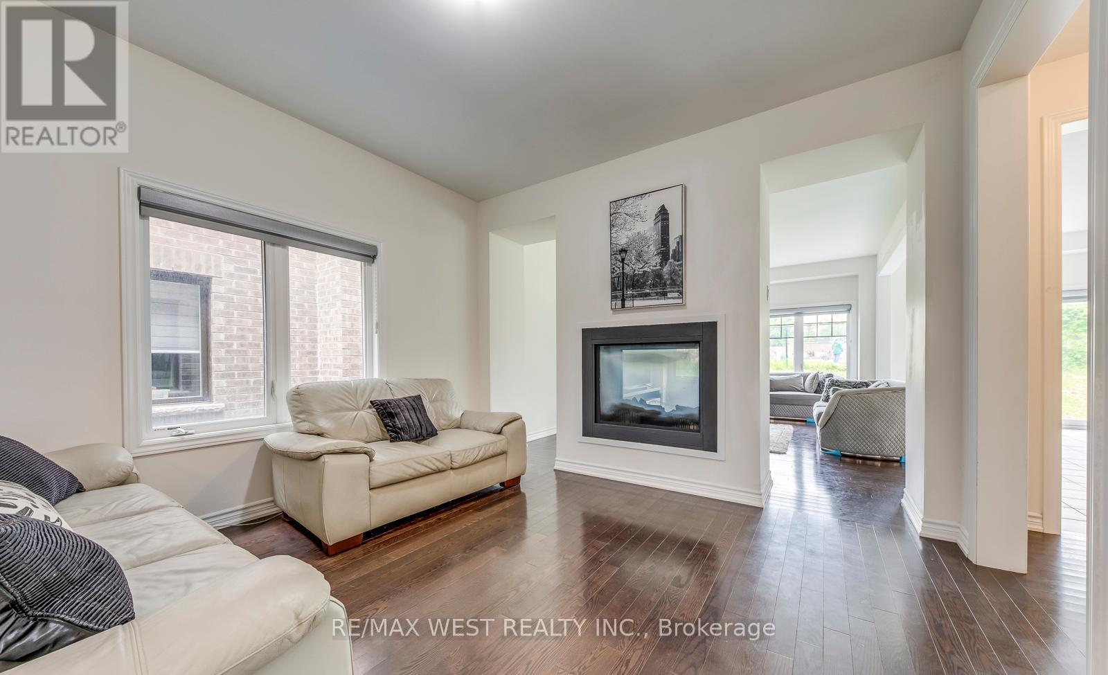 286 Danny Wheeler Boulevard, Georgina, Ontario  L4P 0J9 - Photo 7 - N12967762