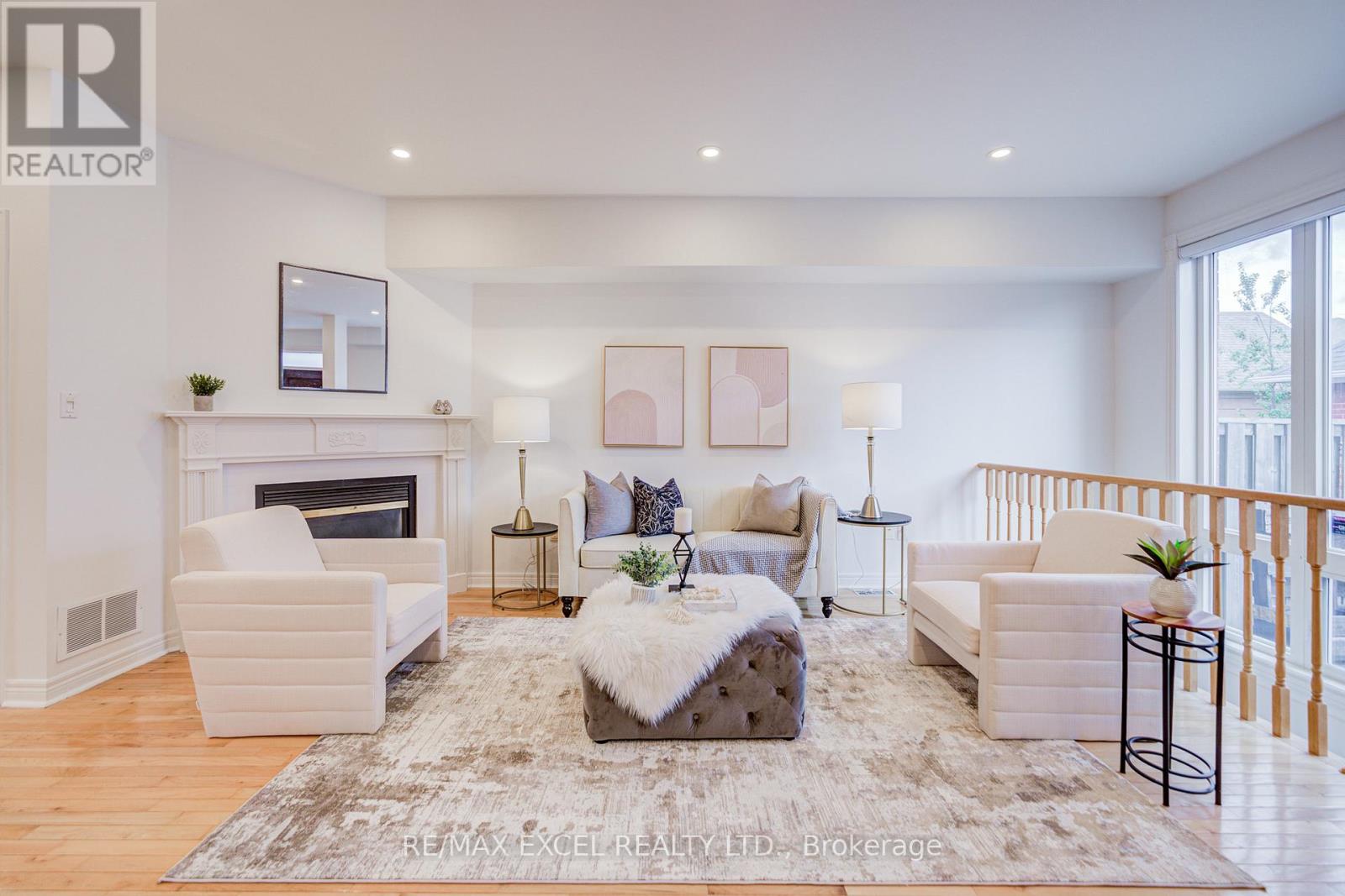 13 Sharon Lee Drive, Markham, Ontario  L6C 2J6 - Photo 14 - N12967784