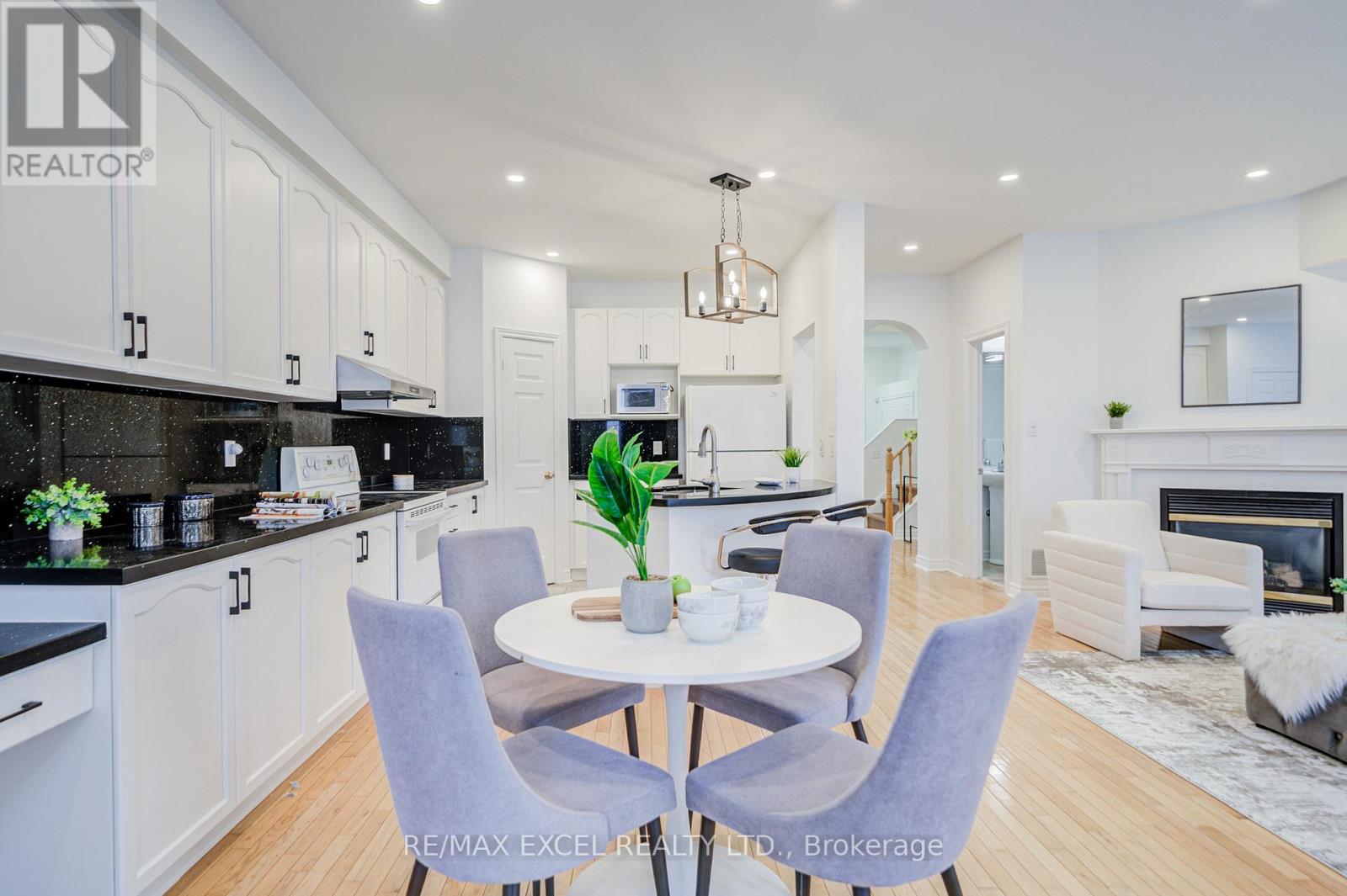 13 Sharon Lee Drive, Markham, Ontario  L6C 2J6 - Photo 21 - N12967784