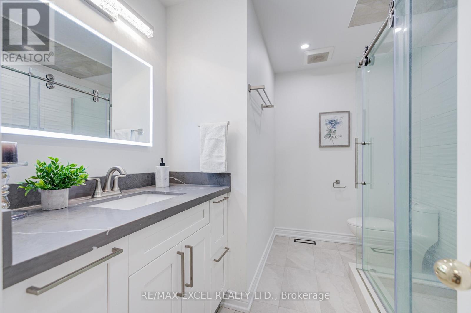 13 Sharon Lee Drive, Markham, Ontario  L6C 2J6 - Photo 36 - N12967784