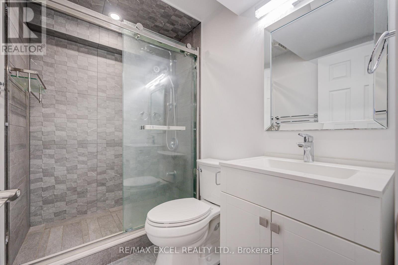 13 Sharon Lee Drive, Markham, Ontario  L6C 2J6 - Photo 47 - N12967784