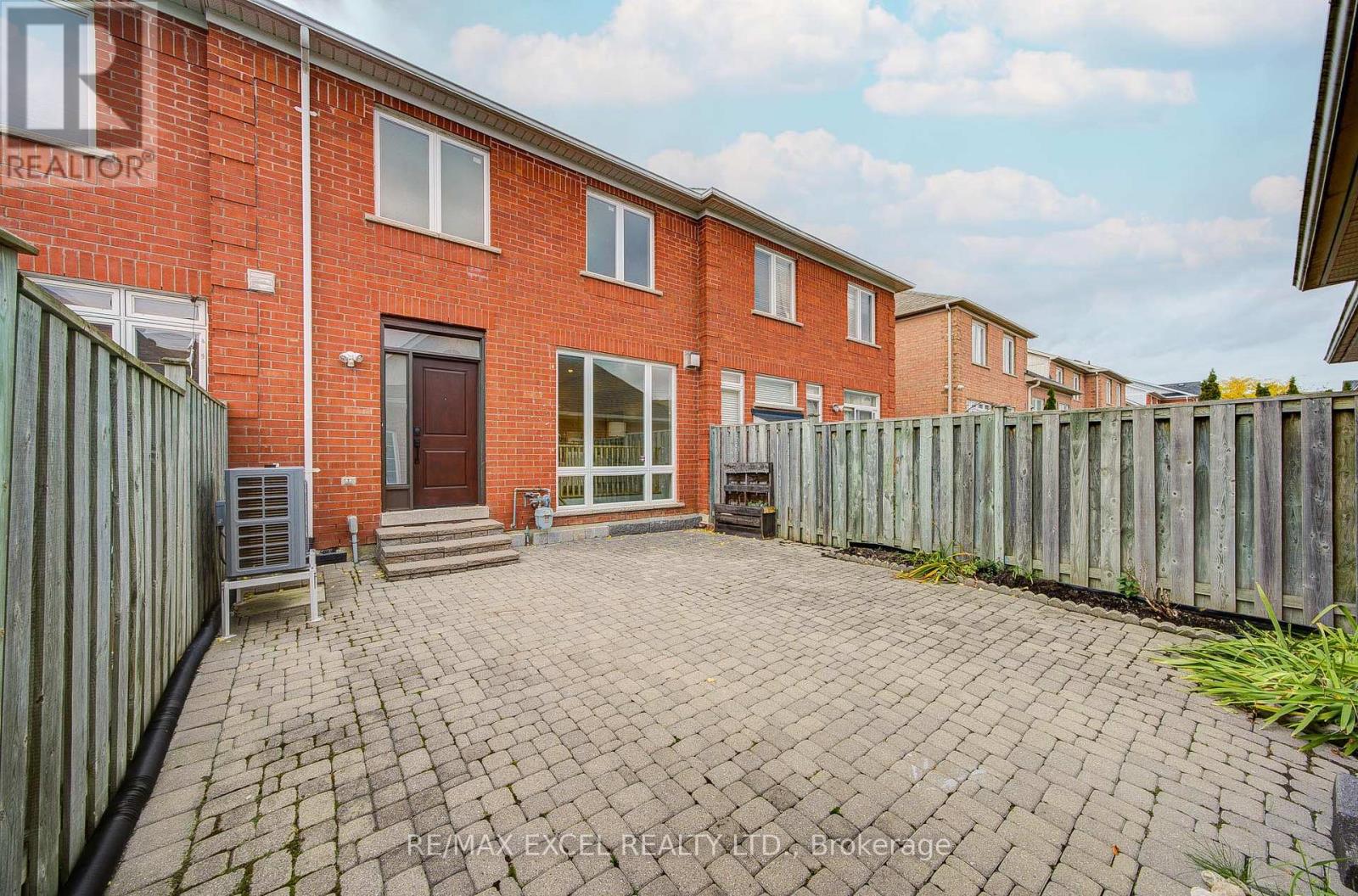 13 Sharon Lee Drive, Markham, Ontario  L6C 2J6 - Photo 50 - N12967784