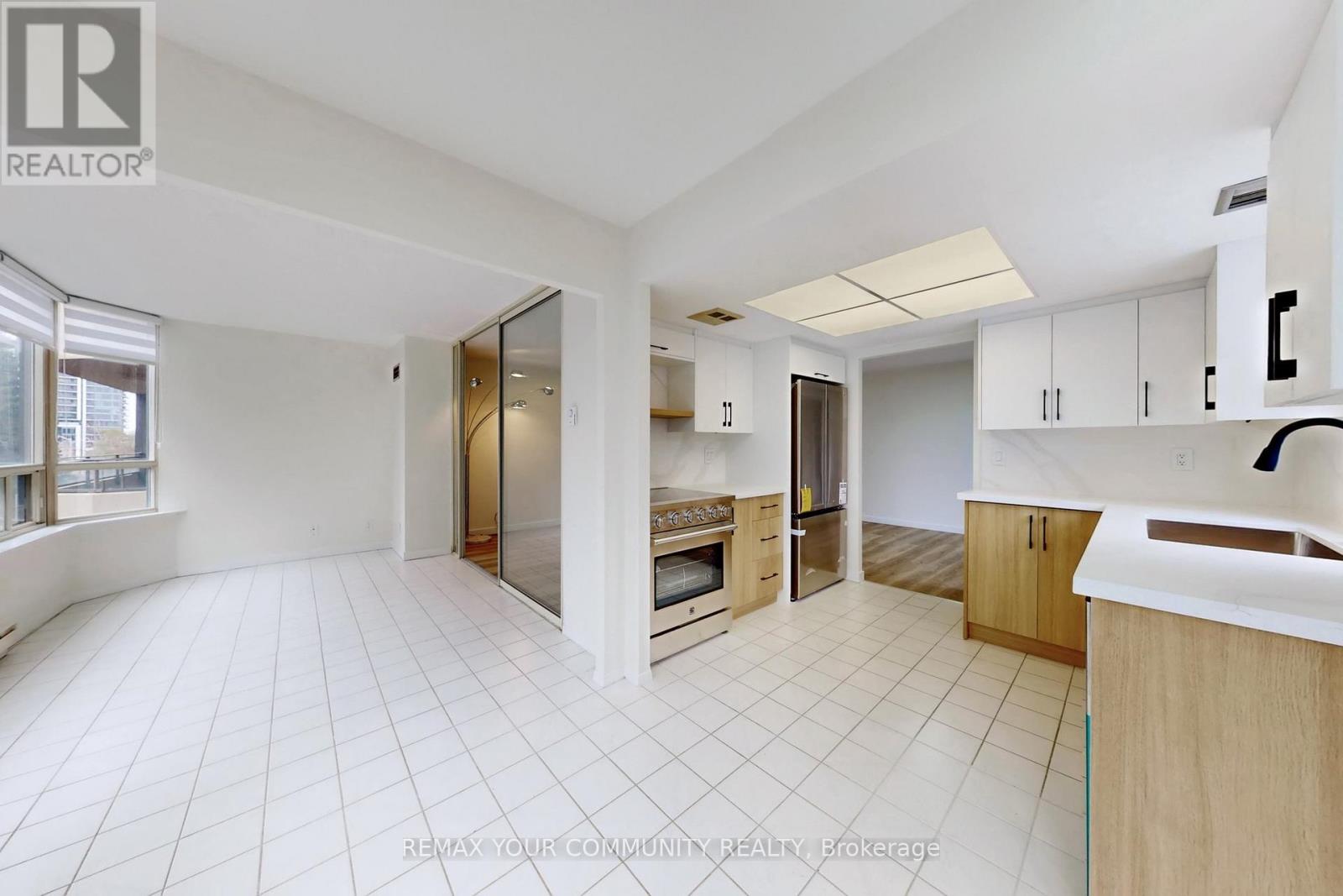 319 - 32 Clarissa Drive, Richmond Hill, Ontario  L4C 9R7 - Photo 15 - N12967788