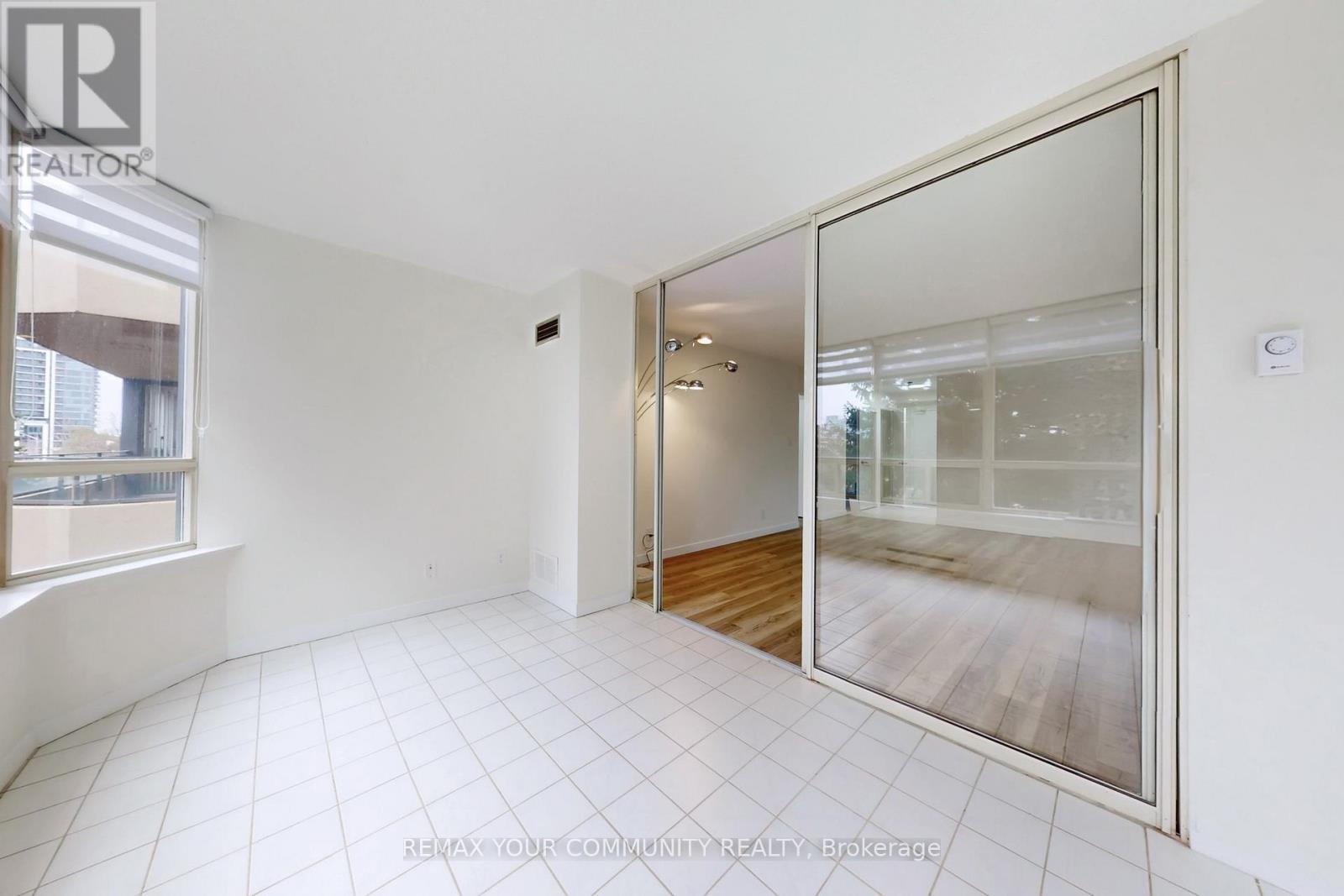 319 - 32 Clarissa Drive, Richmond Hill, Ontario  L4C 9R7 - Photo 20 - N12967788