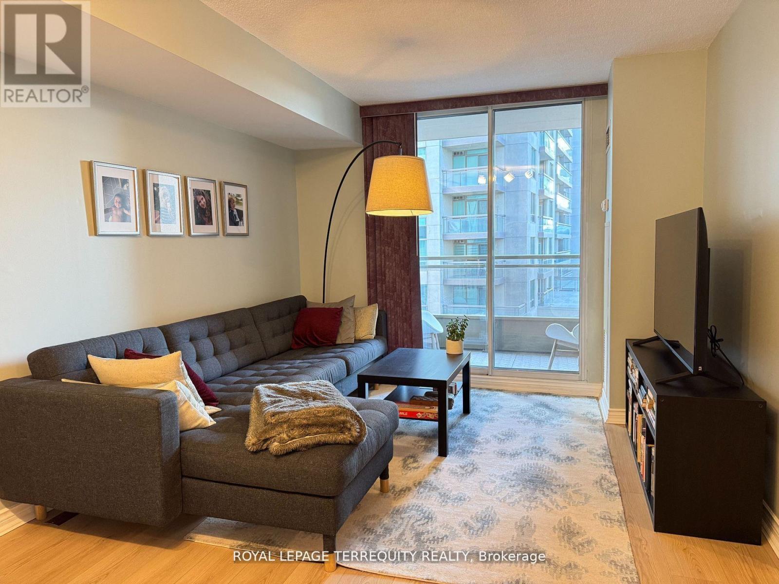 601unfurnished - 256 Doris Avenue, Toronto, Ontario  M2N 6X8 - Photo 2 - C12967312