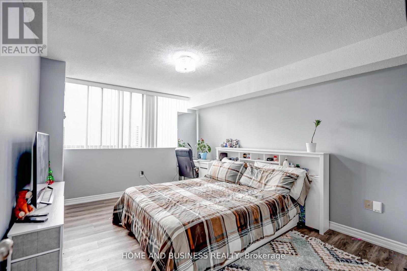 1202 - 3590 Kaneff Crescent, Mississauga, Ontario  L5A 3X3 - Photo 19 - W12967622