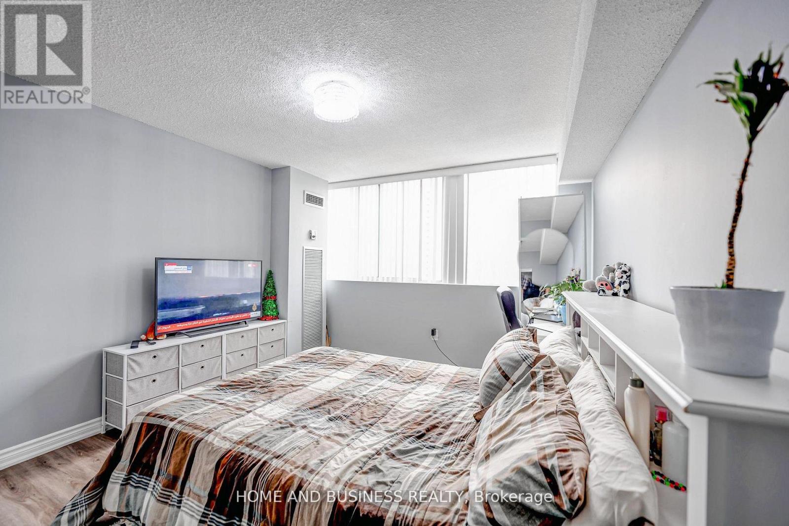 1202 - 3590 Kaneff Crescent, Mississauga, Ontario  L5A 3X3 - Photo 21 - W12967622