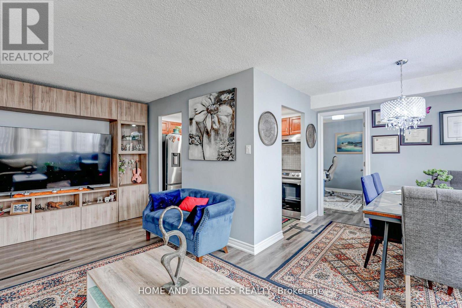 1202 - 3590 Kaneff Crescent, Mississauga, Ontario  L5A 3X3 - Photo 9 - W12967622