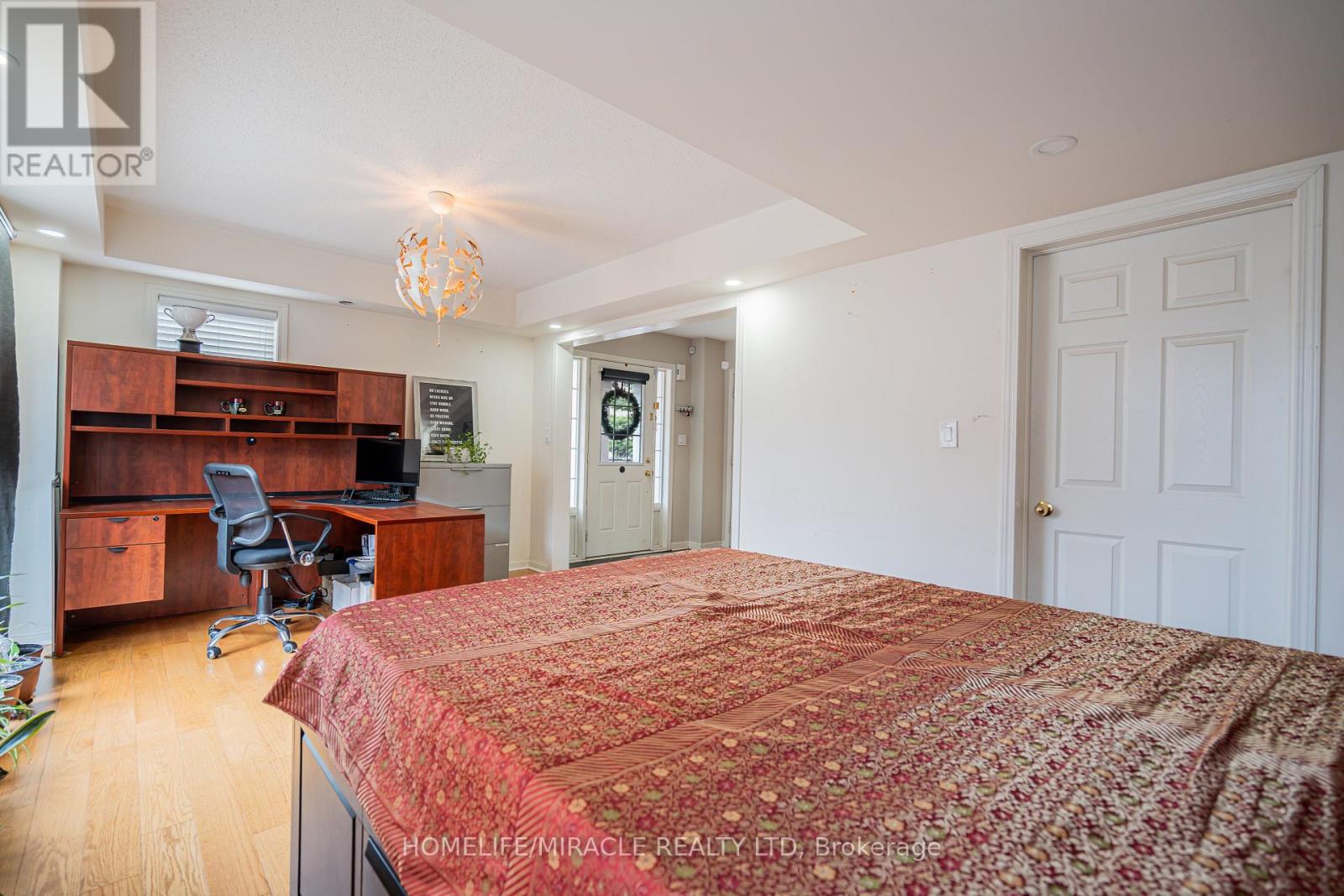 102 Decker Hollow Circle, Brampton, Ontario  L6X 0L5 - Photo 18 - W12967638