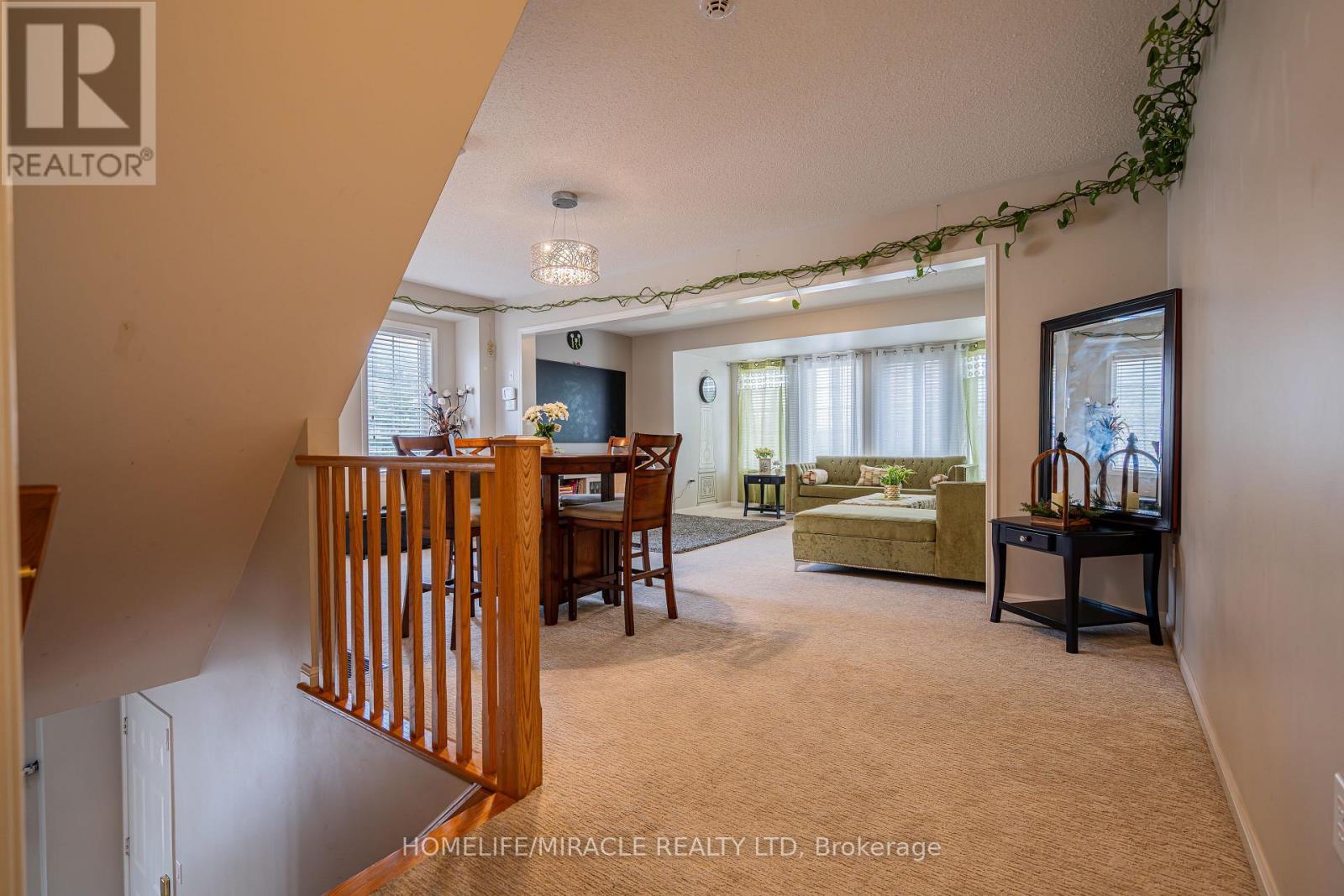 102 Decker Hollow Circle, Brampton, Ontario  L6X 0L5 - Photo 19 - W12967638