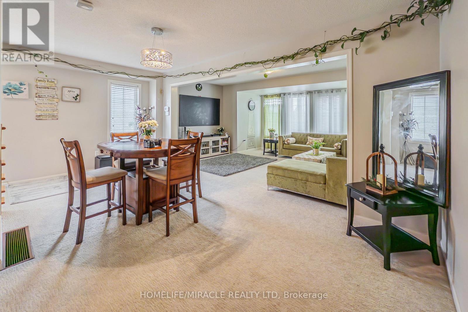 102 Decker Hollow Circle, Brampton, Ontario  L6X 0L5 - Photo 20 - W12967638