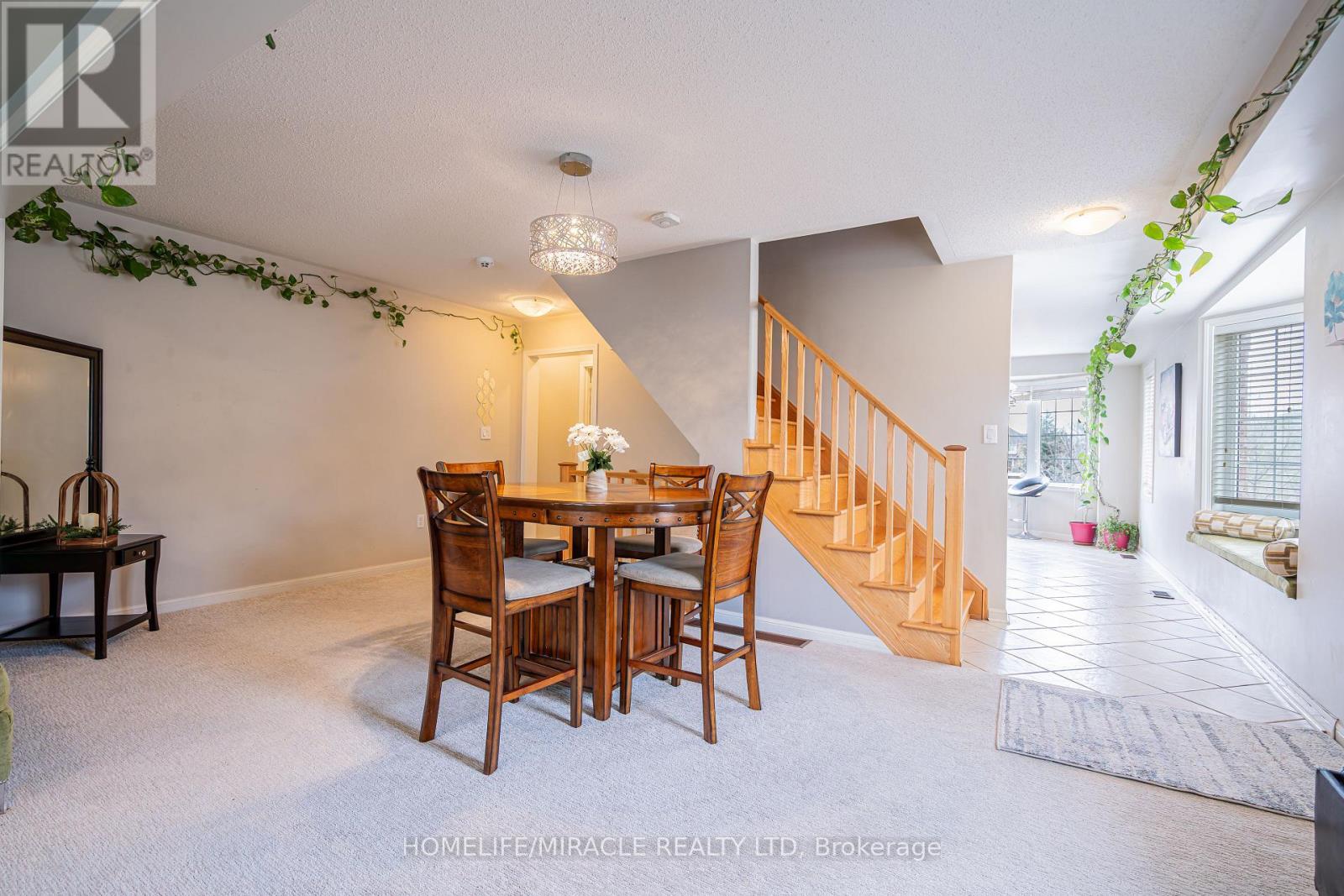 102 Decker Hollow Circle, Brampton, Ontario  L6X 0L5 - Photo 22 - W12967638