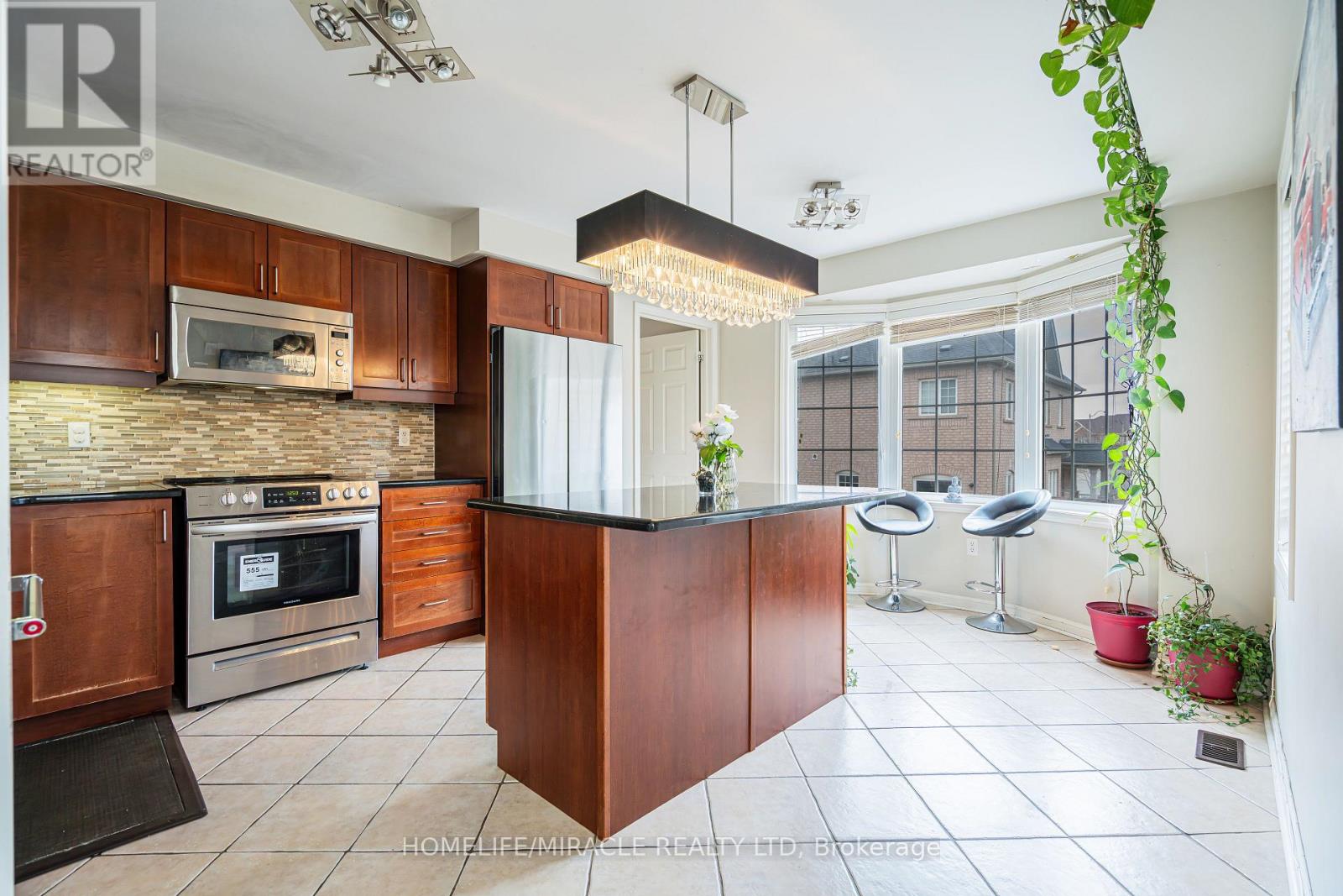 102 Decker Hollow Circle, Brampton, Ontario  L6X 0L5 - Photo 29 - W12967638