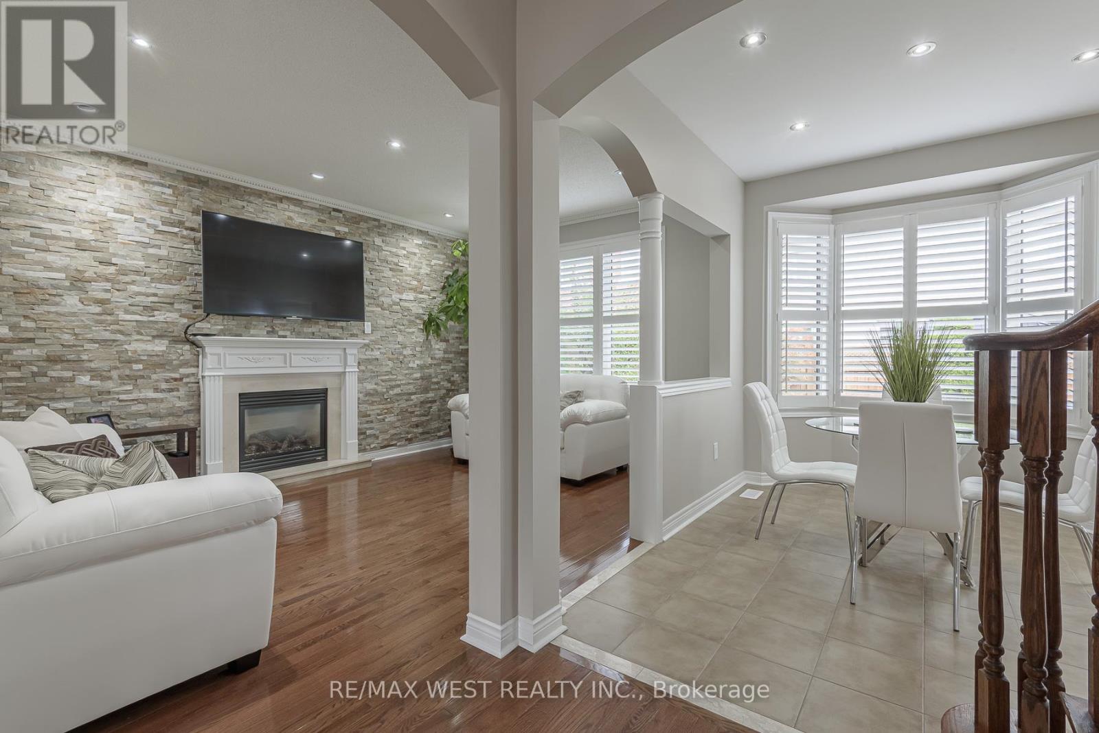 17 Hawkridge Trail, Brampton, Ontario  L6P 2T5 - Photo 17 - W12967644